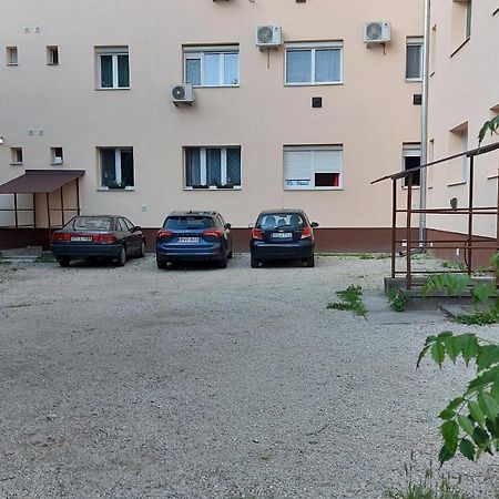 Ancsi Apartmant Kecskemét Extérieur photo